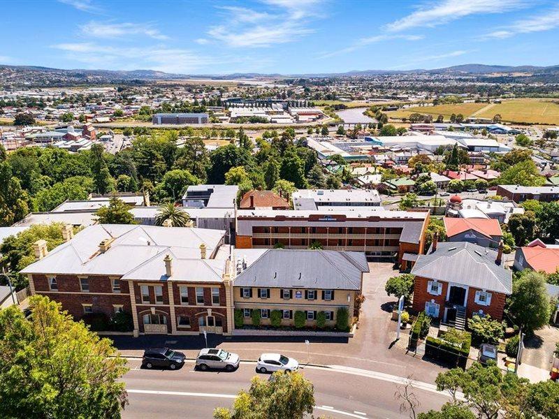 Coach House Launceston Hotel Buitenkant foto
