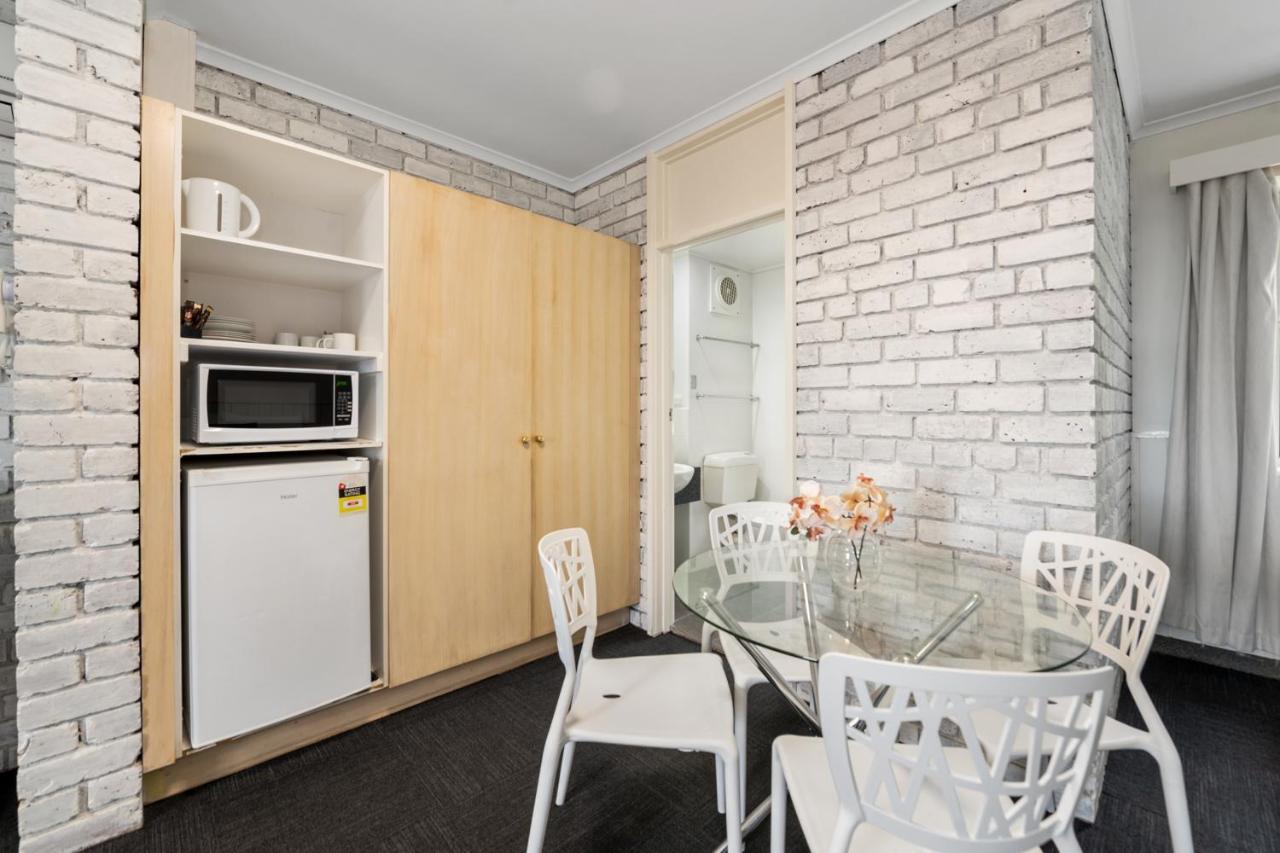 Coach House Launceston Hotel Buitenkant foto