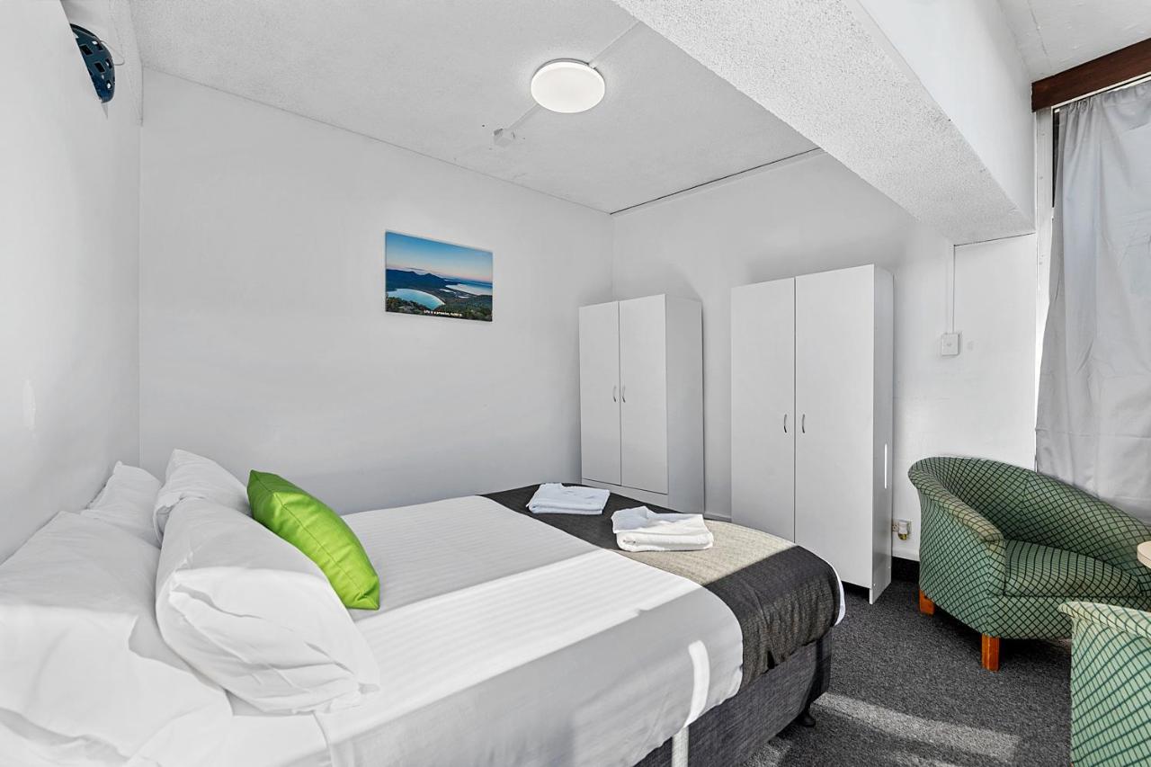 Coach House Launceston Hotel Buitenkant foto