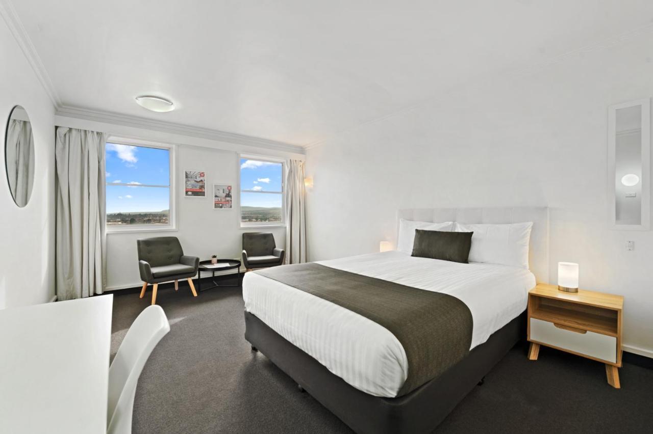Coach House Launceston Hotel Buitenkant foto