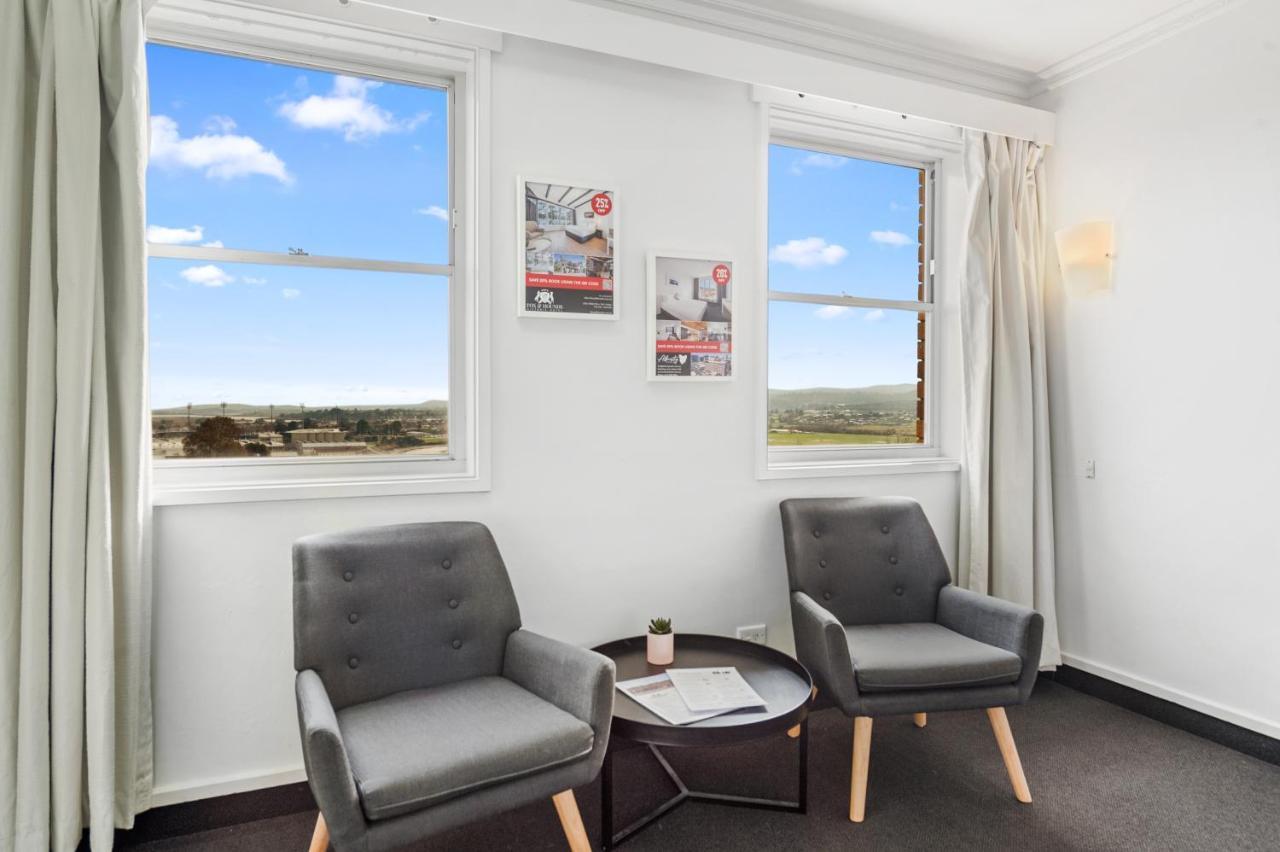 Coach House Launceston Hotel Buitenkant foto