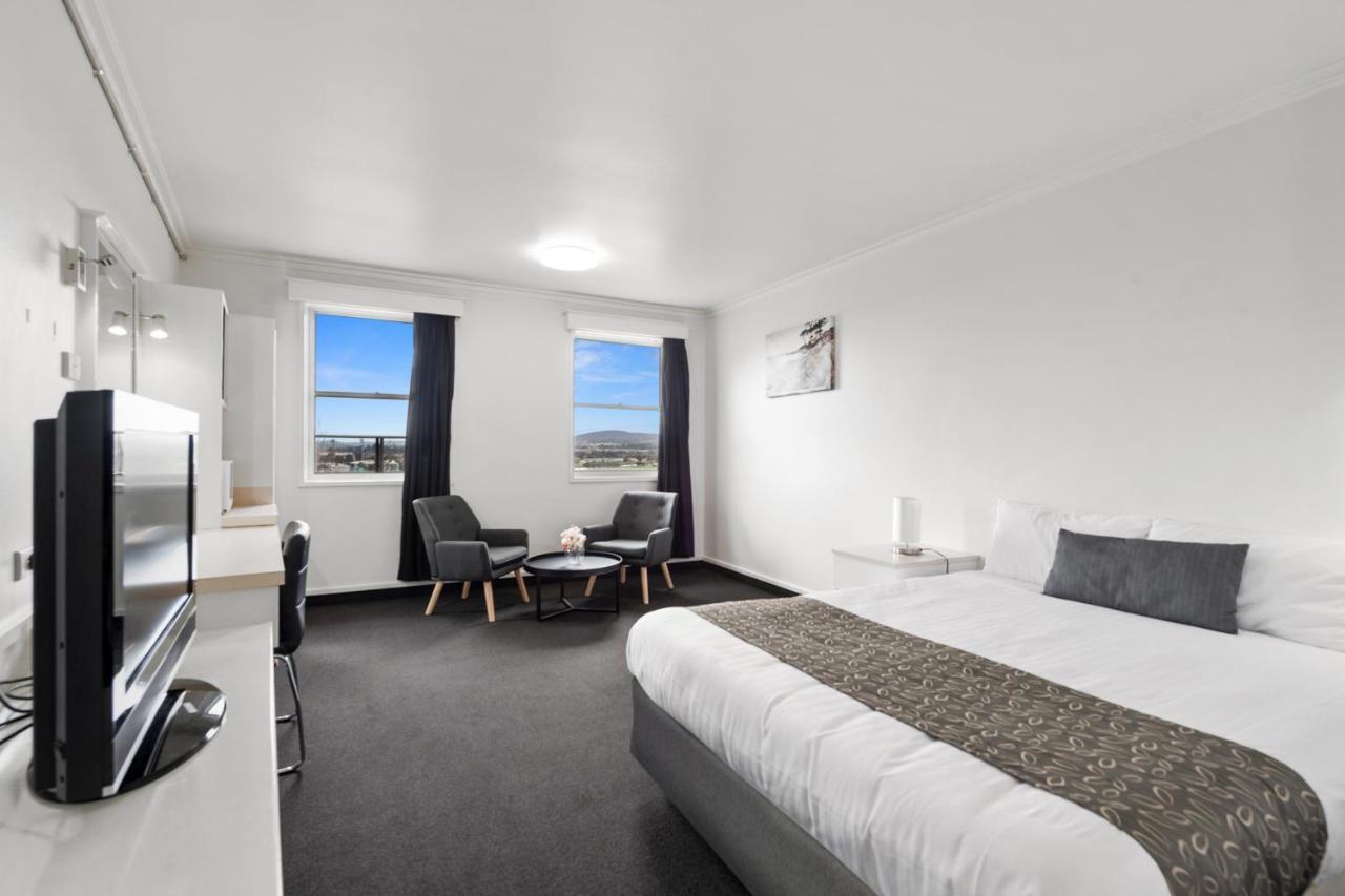 Coach House Launceston Hotel Buitenkant foto