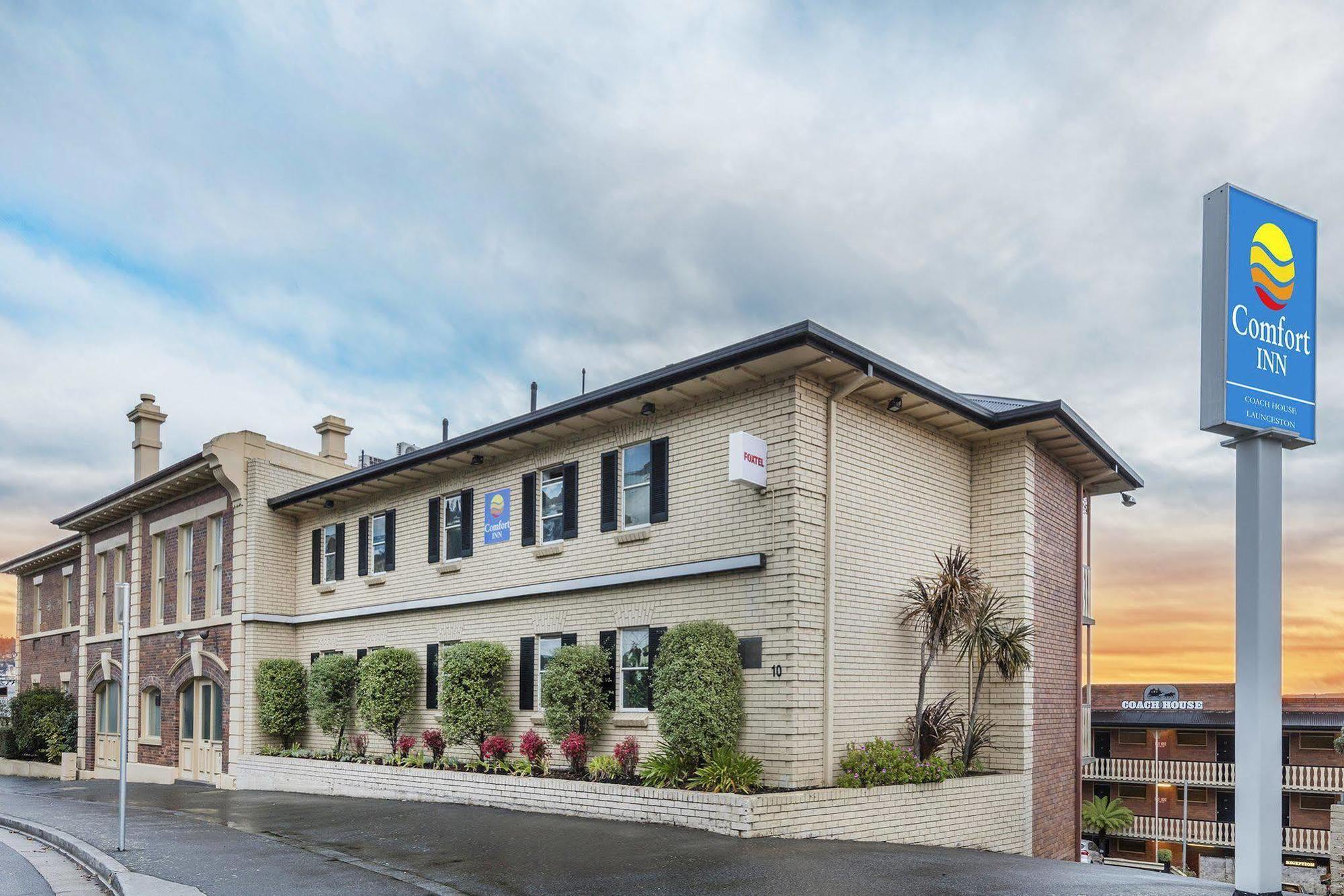 Coach House Launceston Hotel Buitenkant foto