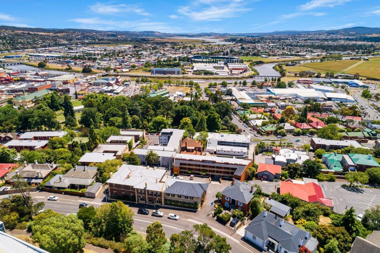 Coach House Launceston Hotel Buitenkant foto